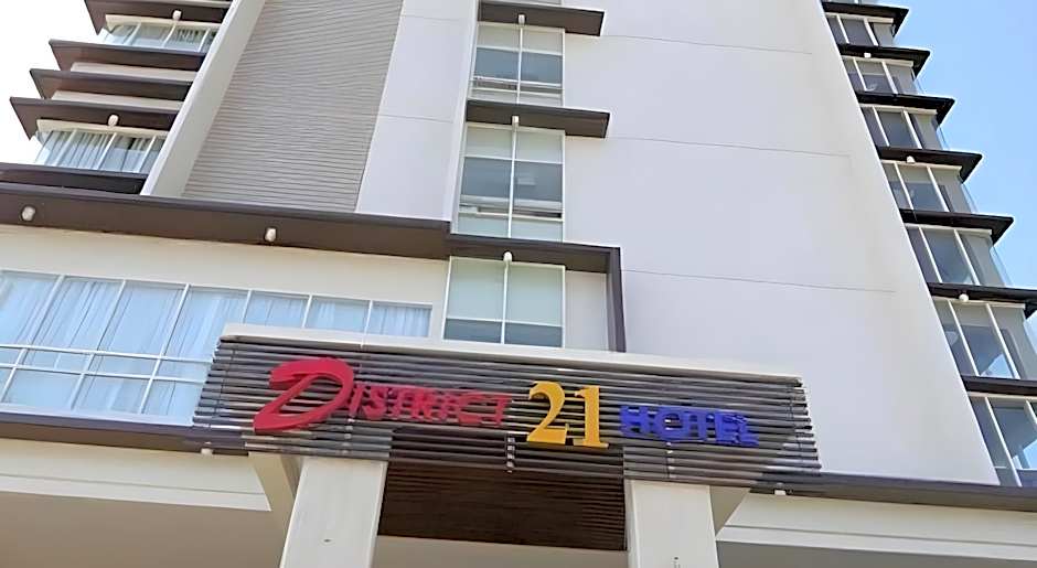 District 21 Hotel