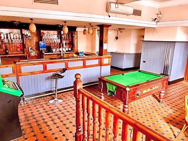 Sneyd Arms Hotel Tunstall