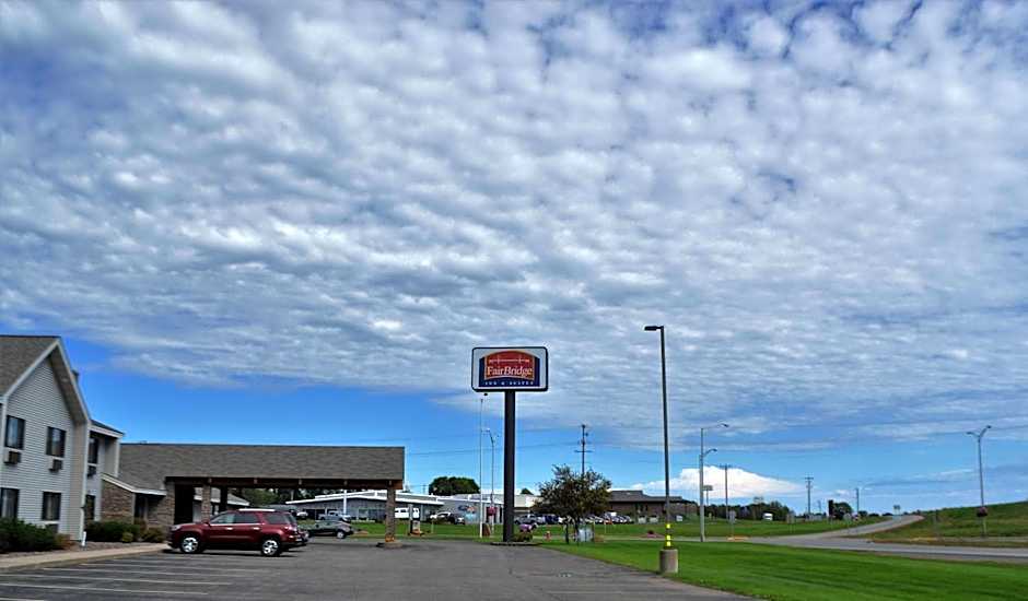 FairBridge Inn & Suites Thorp