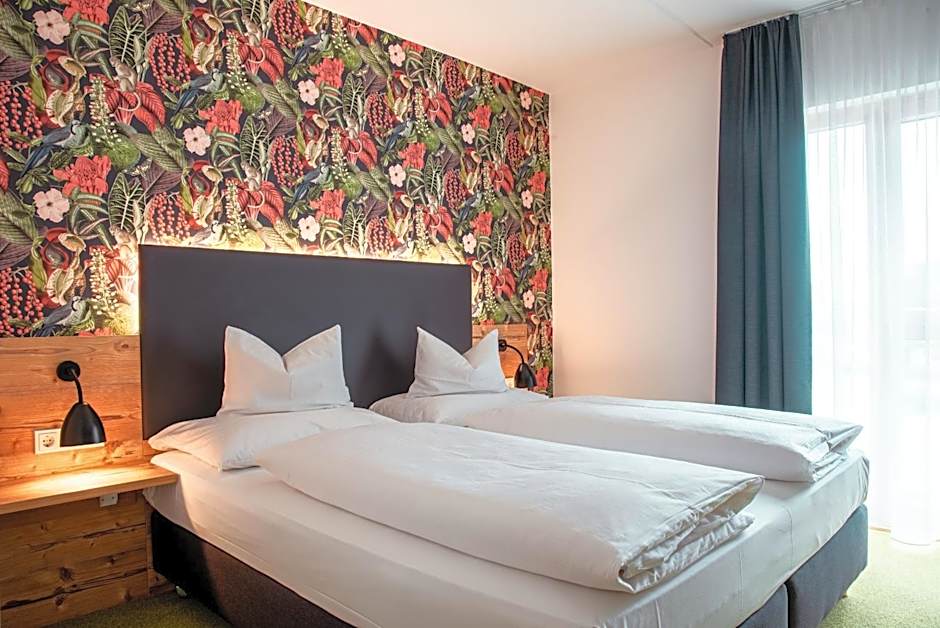 Alb Inn - Hotel & Apartments