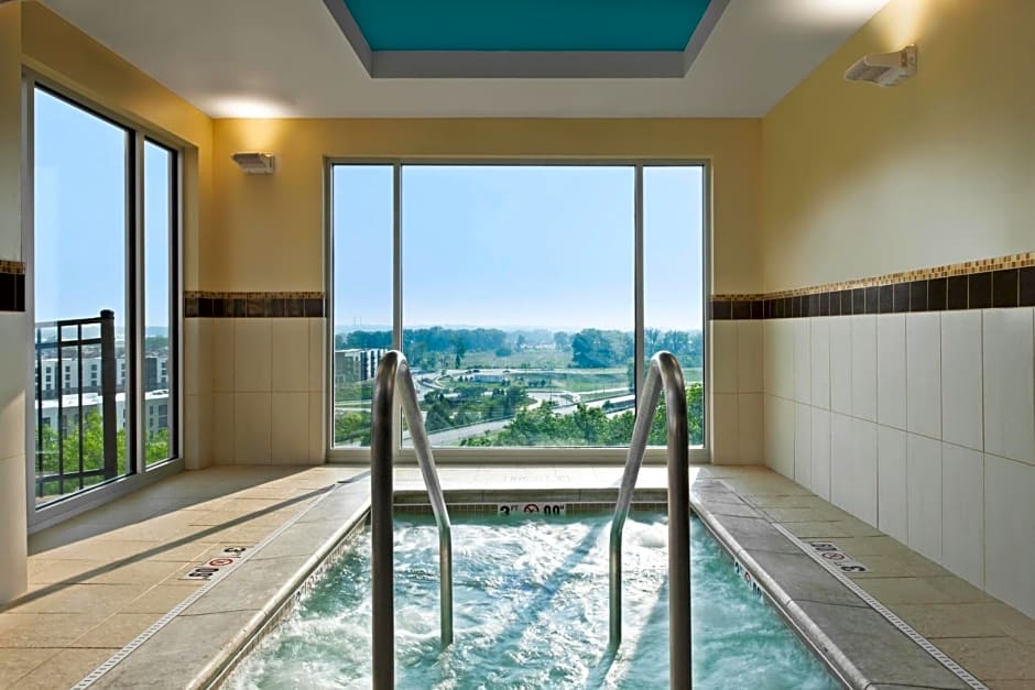 Courtyard by Marriott Kansas City At Briarcliff