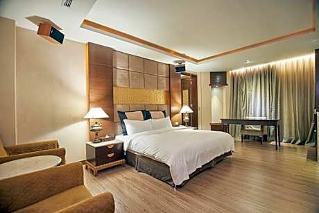 Double Room with Spa Bath