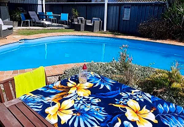 Avlon Gardens Motel