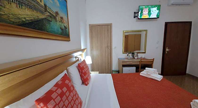 HOTEL TiTO