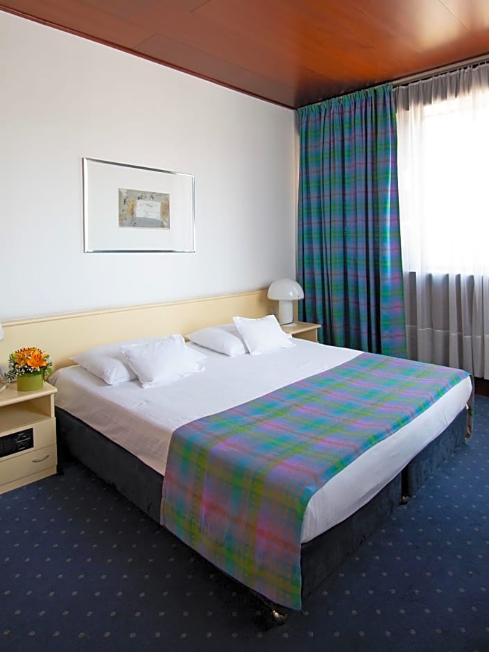 Hotel Slavija Garni