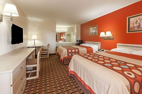 2 Queen Beds Non-Smoking