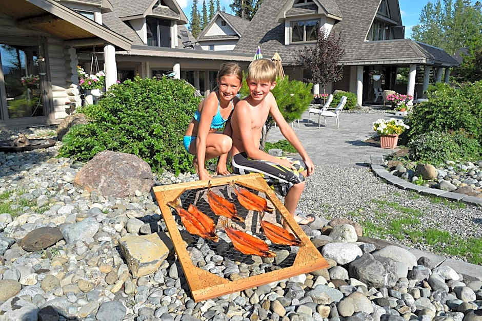 Retreat Wilderness Inn