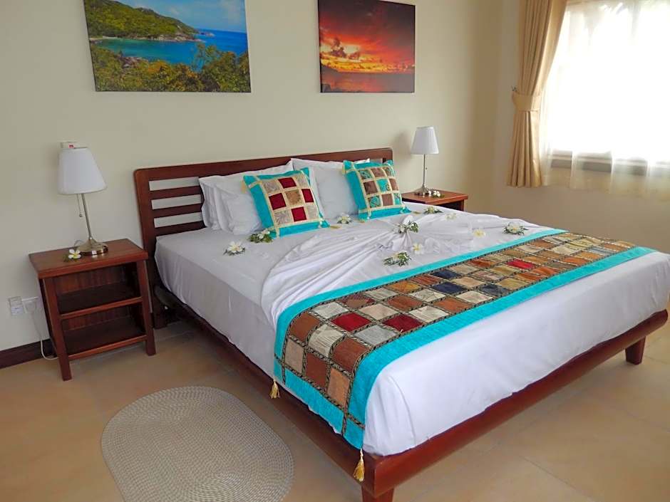 Cote d'Or Footprints