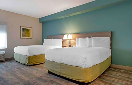 Superior Studio with 2 Queen beds - Non-Smoking