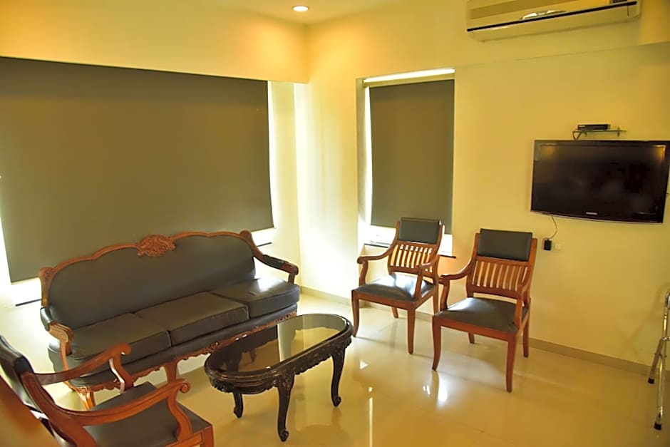 Hi 5 Hotel & Experience