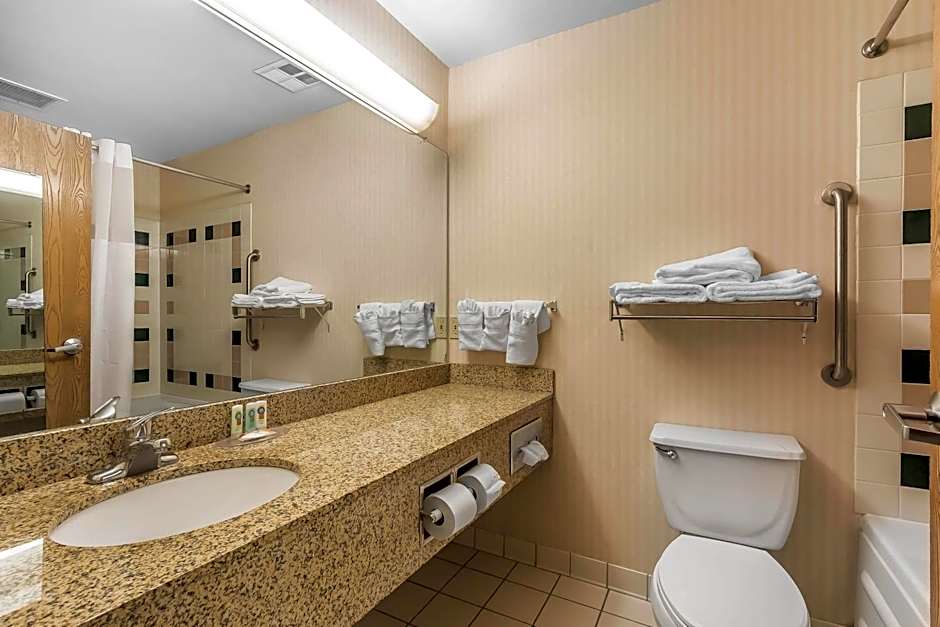 Comfort Inn & Suites