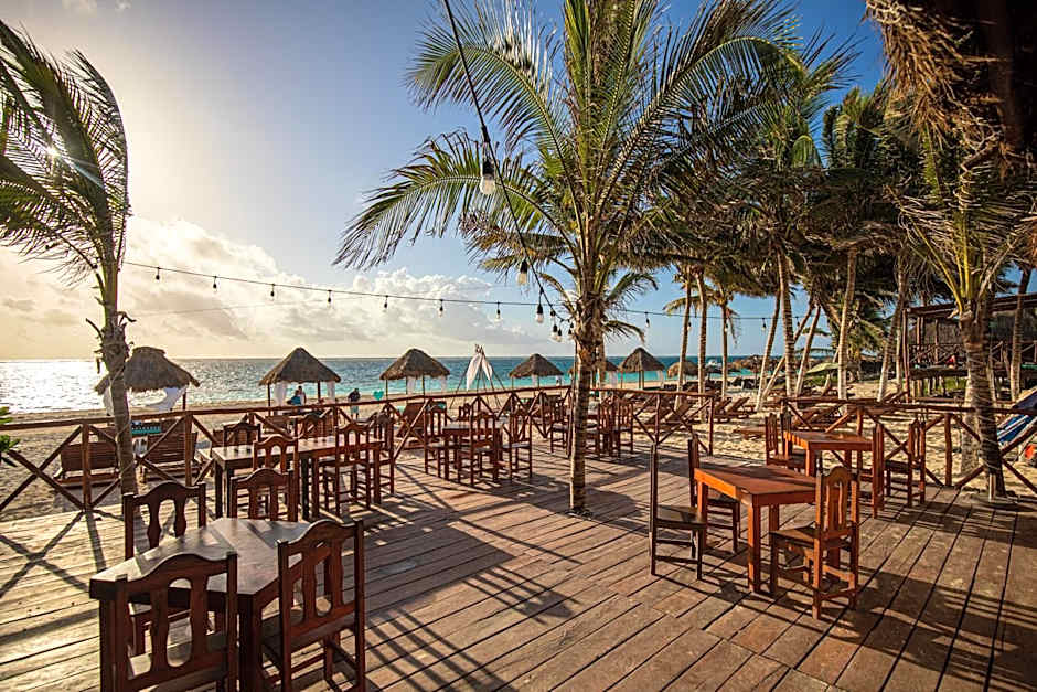 HOTEL & BEACH CLUB OJO DE AGUA