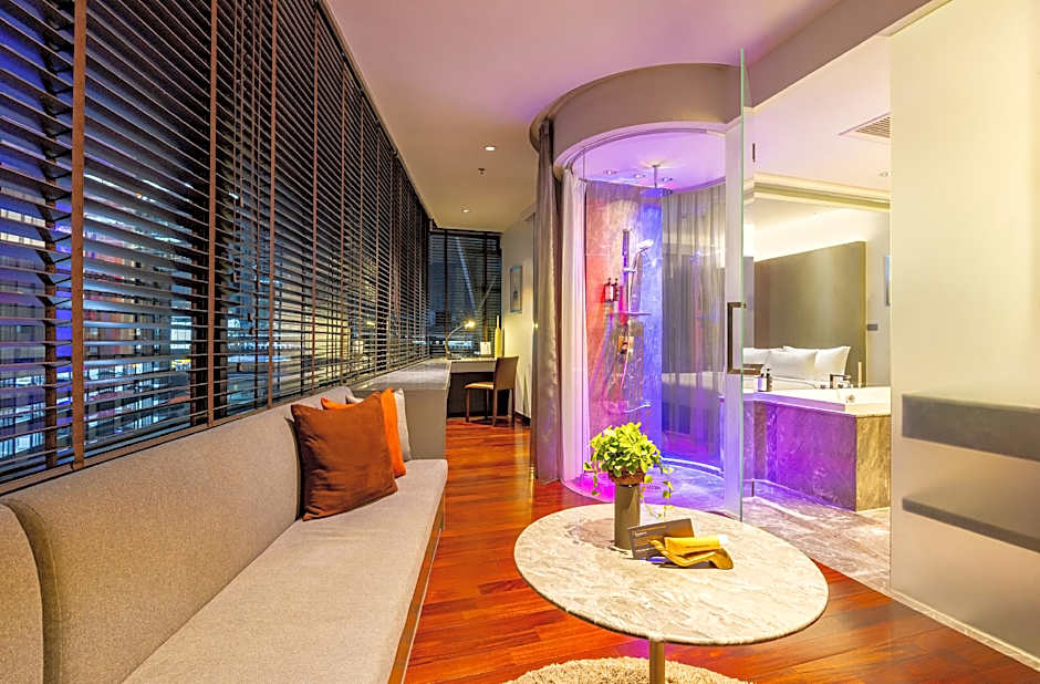 Lit Bangkok Hotel