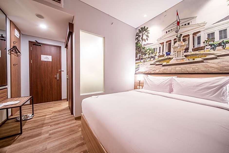 All Nite & Day Kebon Jeruk