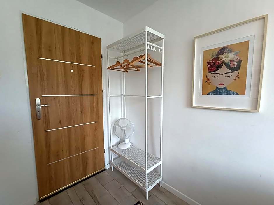 Lemuria Pokój z łazienką Szkolna