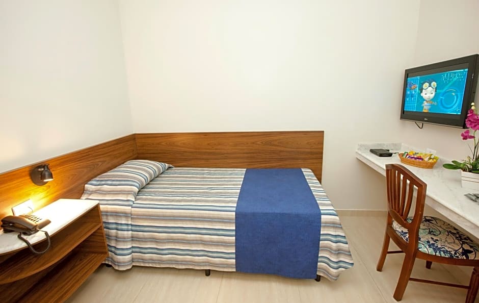 Hotel Colonial Plaza