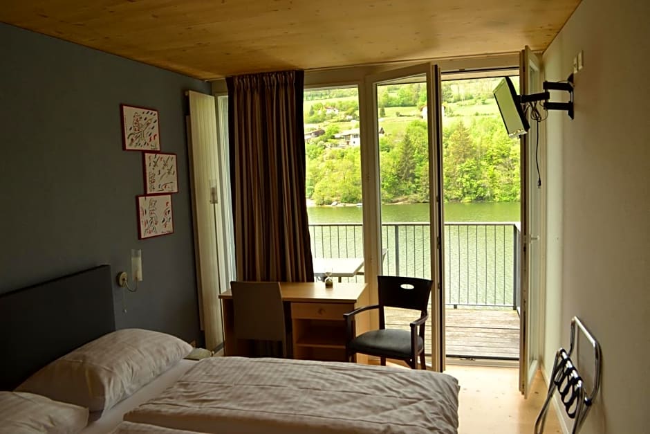 Hotel Les Rives Du Doubs