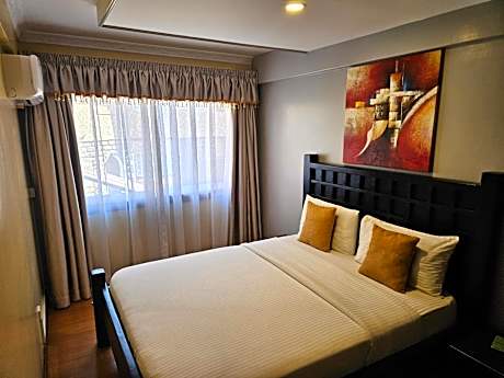 ONE BEDROOM APARTMENT WITH FAN