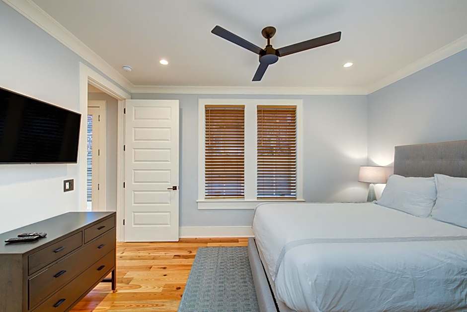 The Quarters on King