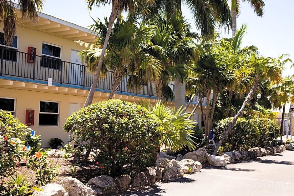 Looe Key Reef Resort and Dive Center