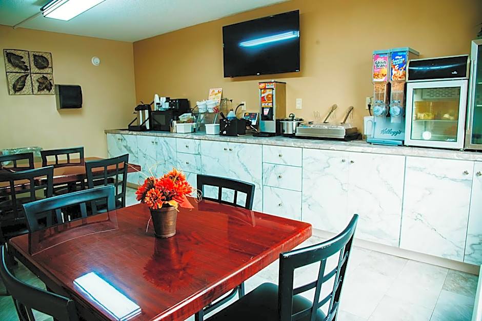 Country Garden & Suites-Benton