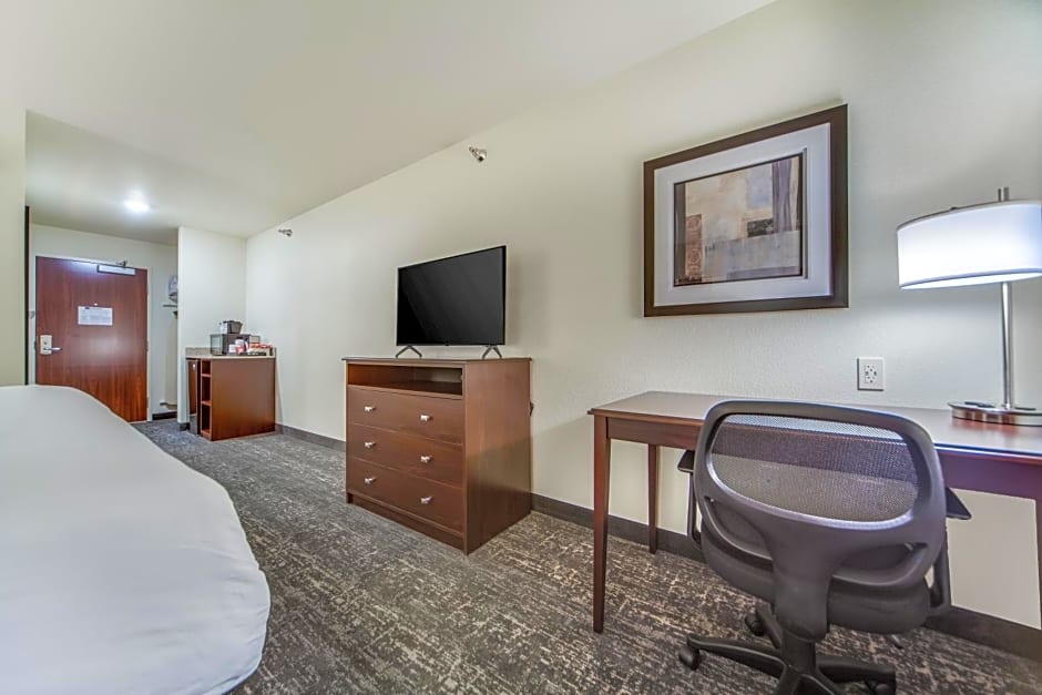 Cobblestone Hotel & Suites - Cozad