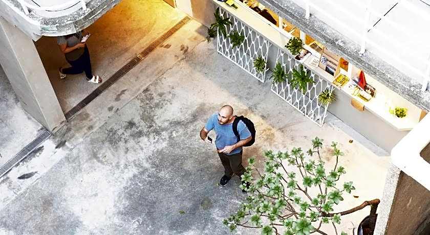 OwlStay Flip Flop Hostel Garden