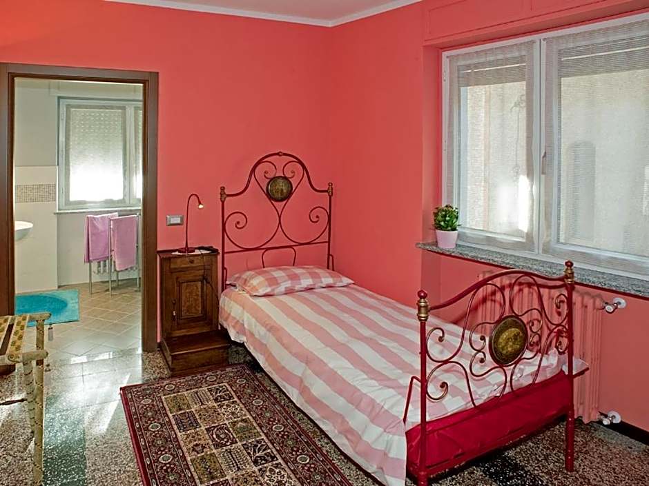 Photo 1 of 4 of Single Room with Private Bathroom