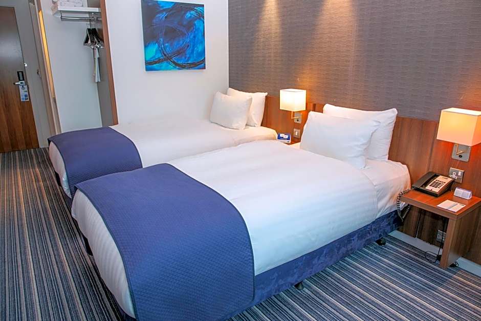Holiday Inn Express London Heathrow T5 By IHG