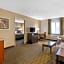 Quality Inn & Suites Des Moines - Merle Hay Road