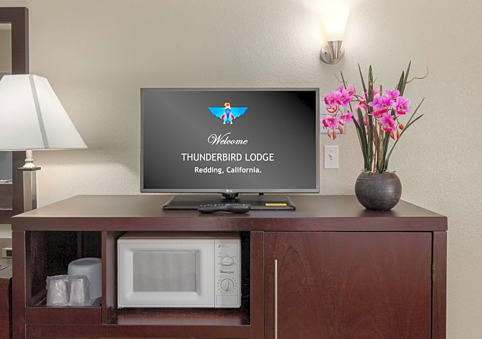 Thunderbird Lodge