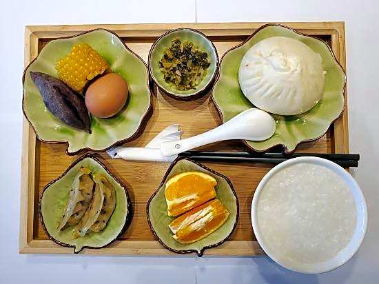 Yisu Impression Hotel (Ningbo Tianyi Square chenghuangmiao station)