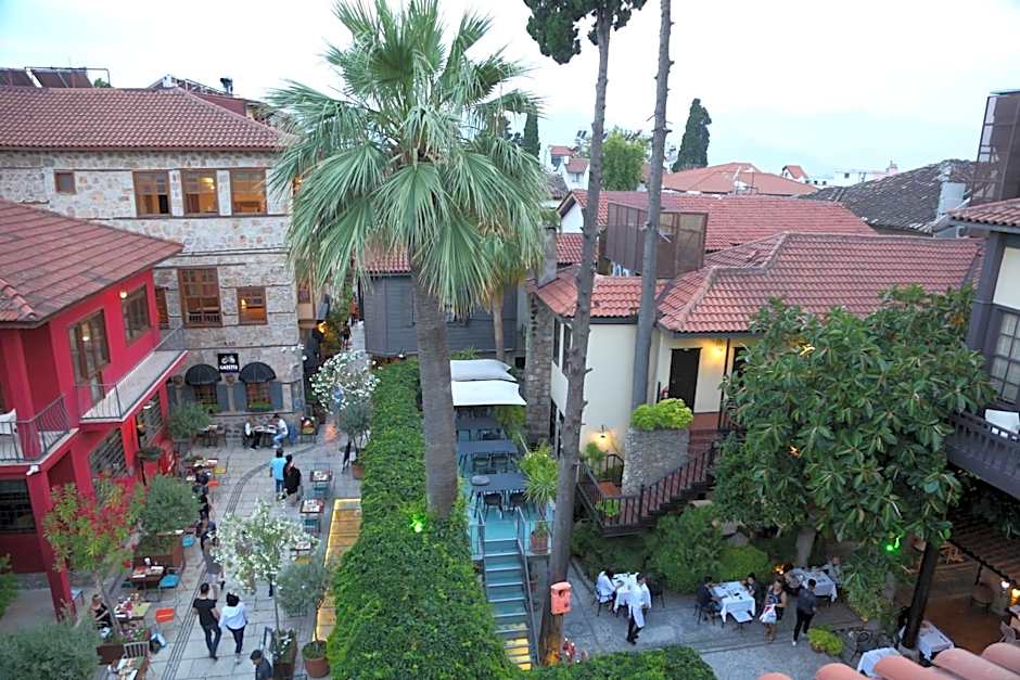 Alp Pasa Gazetta - Special Class