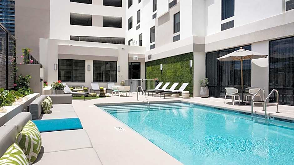 Hampton Inn By Hilton & Suites Miami Midtown, FL