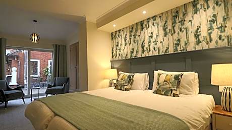 Superior Twin Room with Garden View