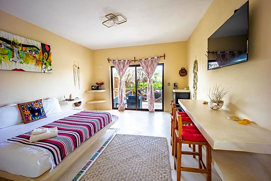 Atenea Holbox