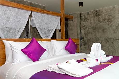 Grand Deluxe Double or Twin Room with Sea View