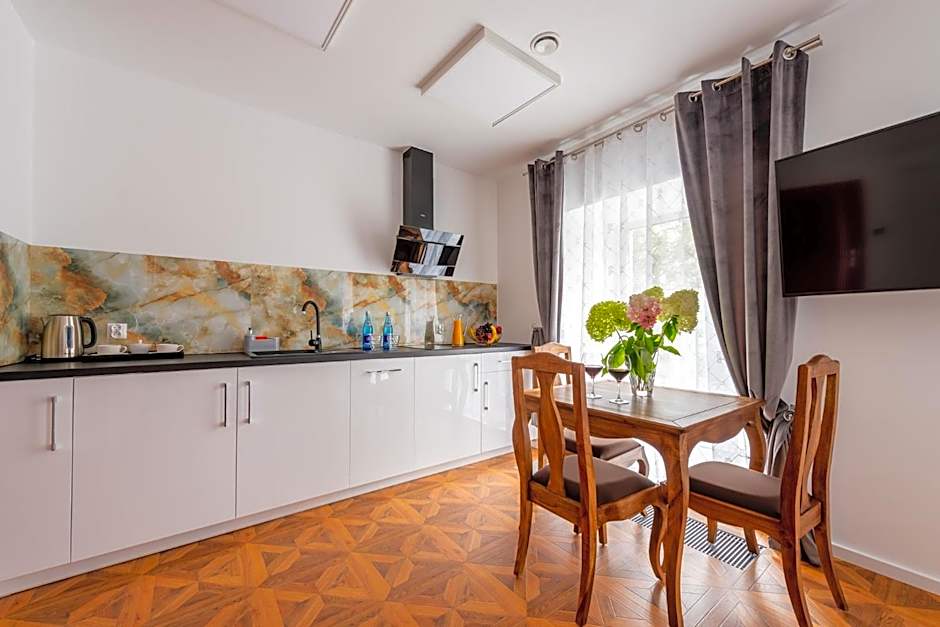 Kamienica Zamenhofa - Apartamenty na wynajem