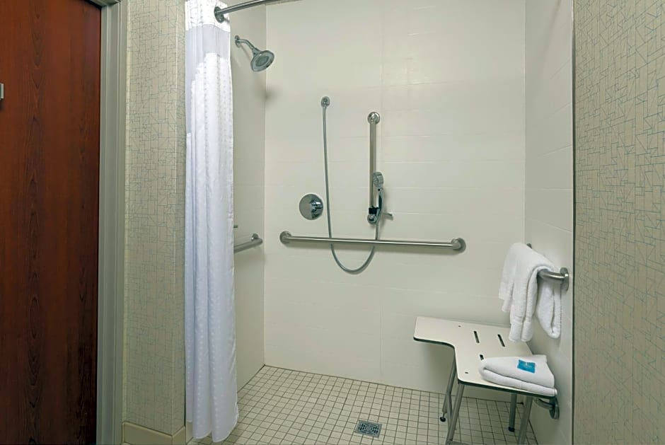 Holiday Inn Express Independence - Kansas City By IHG