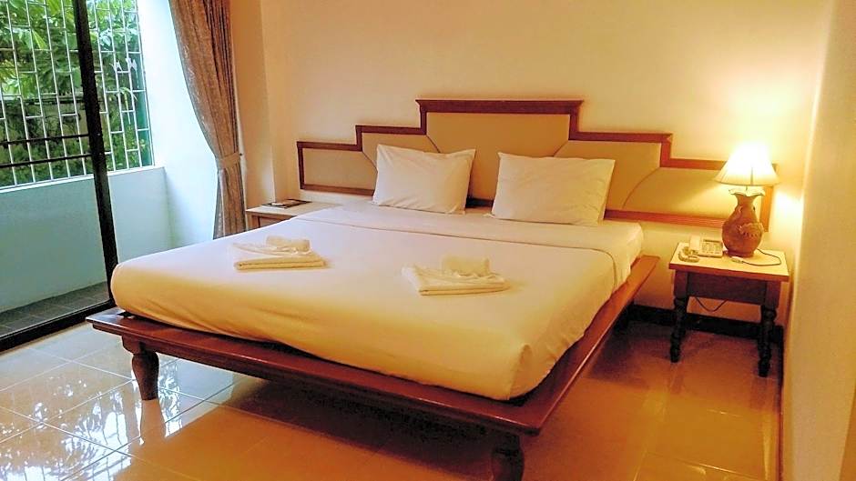 Mei Zhou Phuket Hotel - SHA Plus