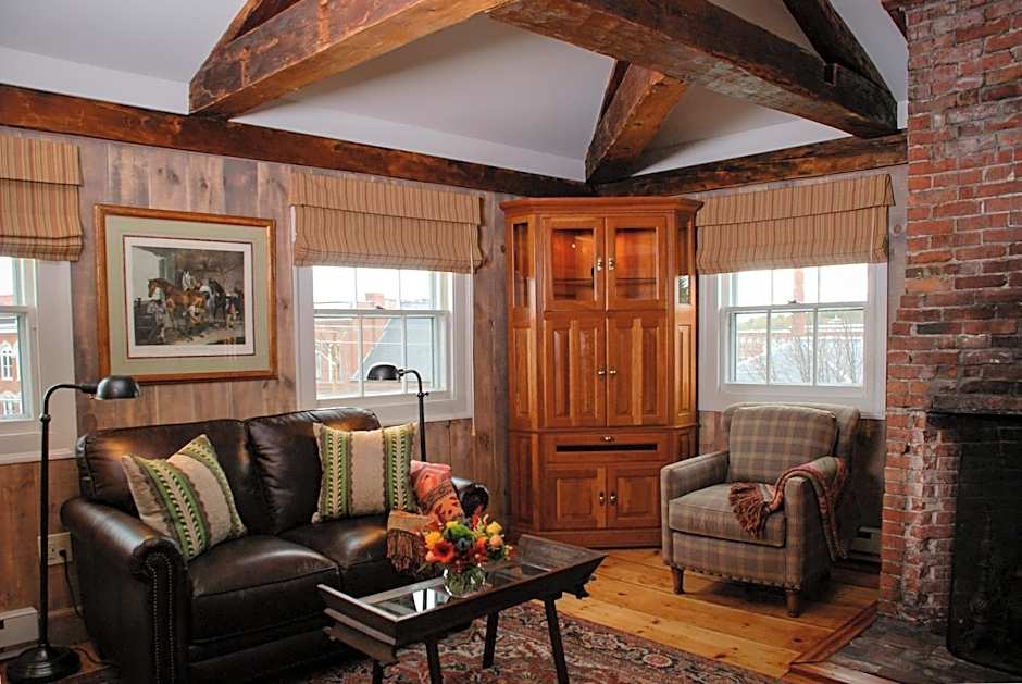 Inn by the Bandstand a Boutique Hotel