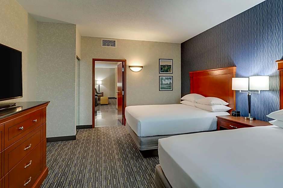 Drury Inn & Suites Arnold