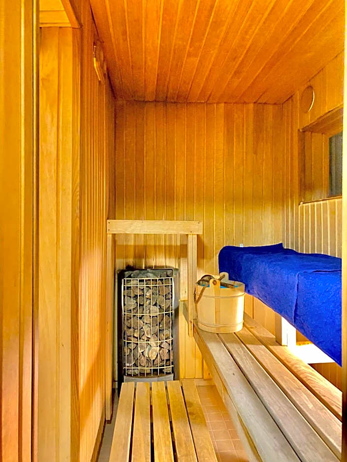 Vergi Sadam & Restoran Wirkes'