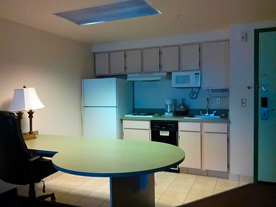 Allure Suites of Fort Myers