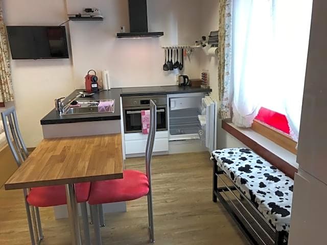 Ruhige Zimmer im Grünen und Studio im Naherholungsgebiet