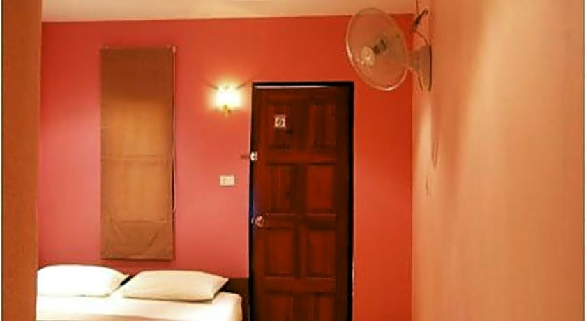 Lanta Bee Garden Bungalows