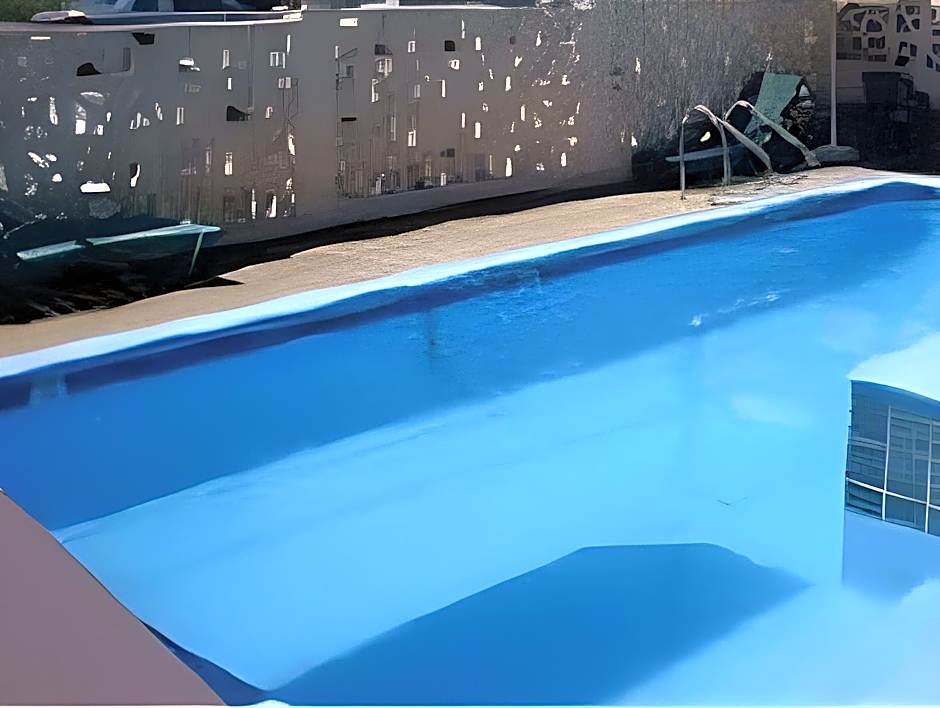 Aqua Breeze Inn