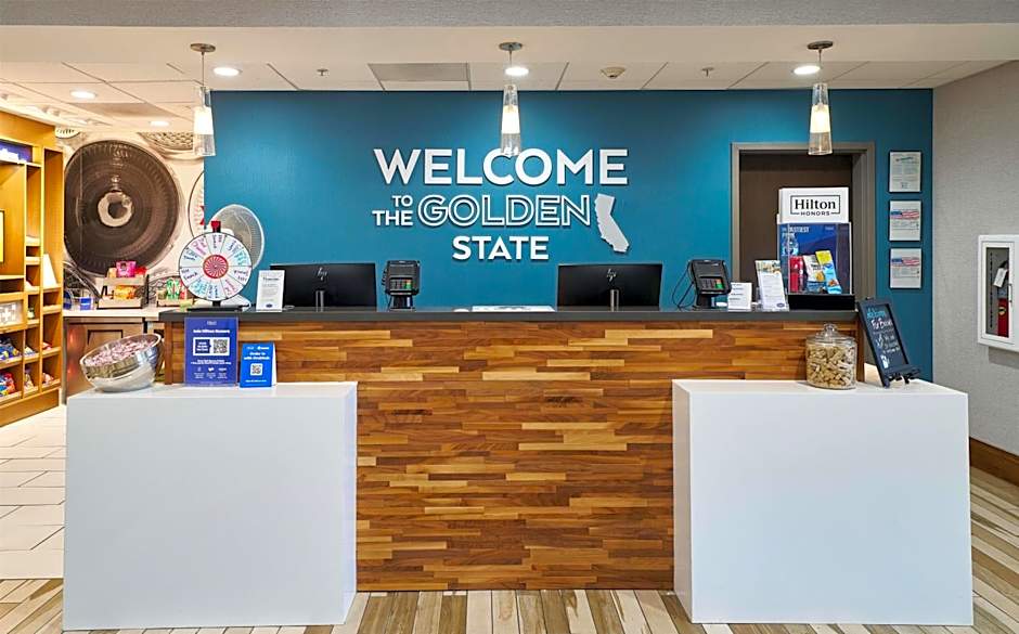 Hampton Inn & Suites Salinas