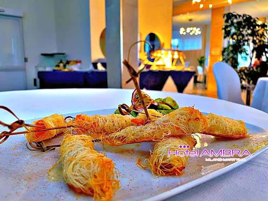 HOTEL AMBRA - Fronte Mare - Vicinissimi al Centro