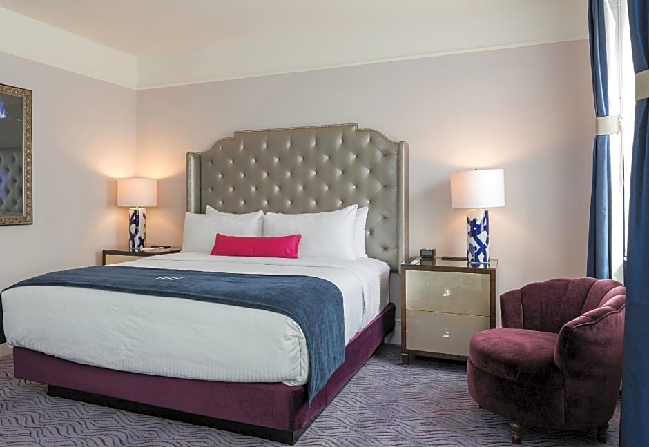 Photo 1 of 4 of Premier Suite